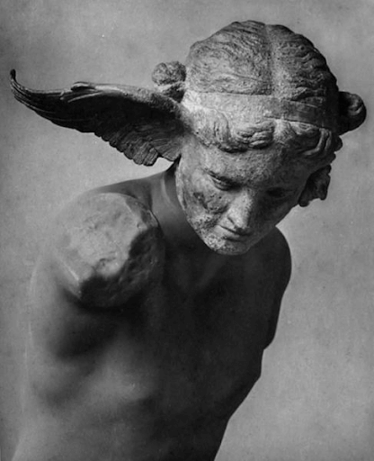 Escultura da cabeça de bronze de Hipnos no Museu Britânico, com reconstrução moderna do torso. Foto: Reprodução/British Museum.